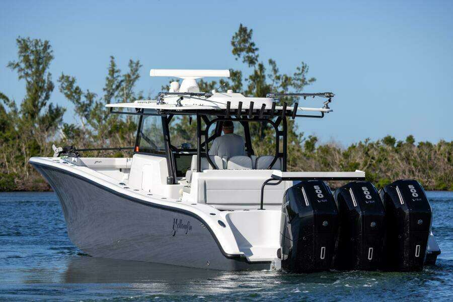 2023 Yellowfin 42 OFFSHORE