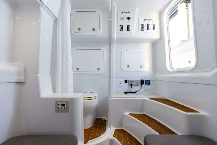 2023 Yellowfin 42 OFFSHORE