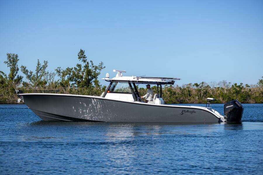 2023 Yellowfin 42 OFFSHORE