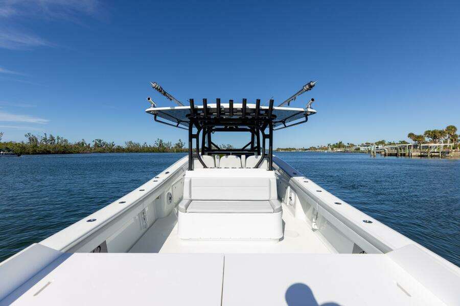 2023 Yellowfin 42 OFFSHORE