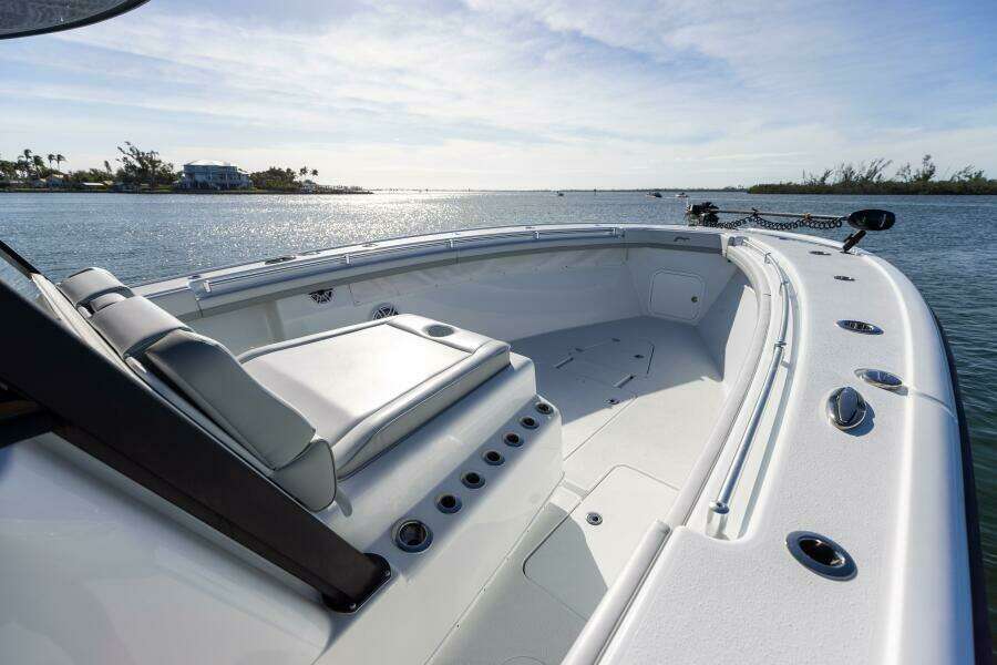 2023 Yellowfin 42 OFFSHORE