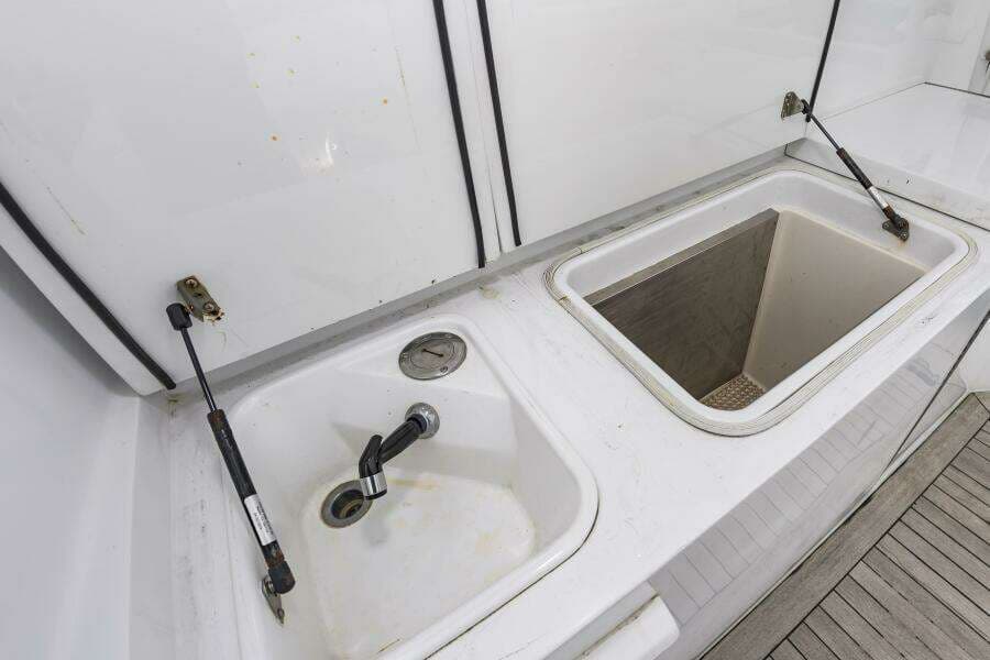 2001 Ocean Yachts 52 SUPER SPORT