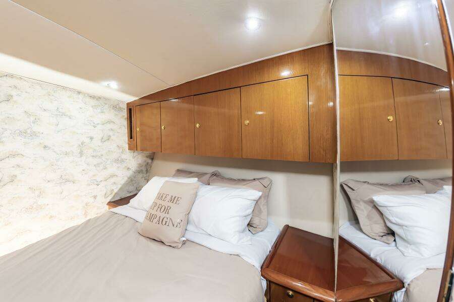 2001 Ocean Yachts 52 SUPER SPORT