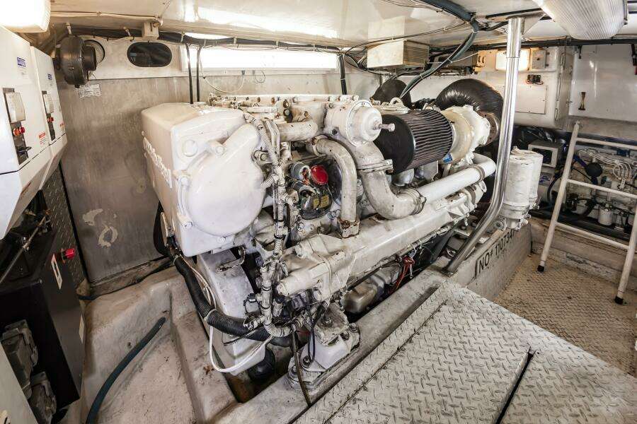 2001 Ocean Yachts 52 SUPER SPORT