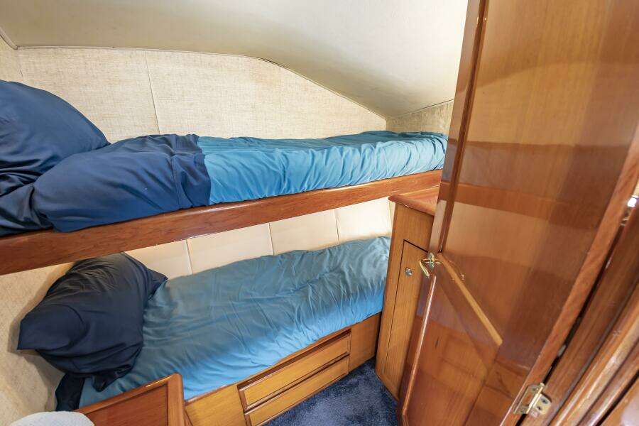 2001 Ocean Yachts 52 SUPER SPORT