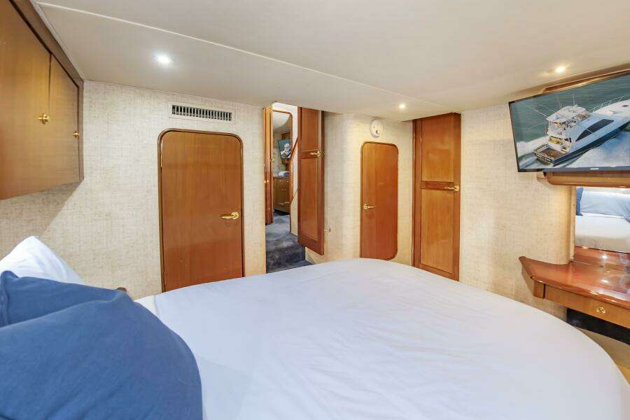 2001 Ocean Yachts 52 SUPER SPORT