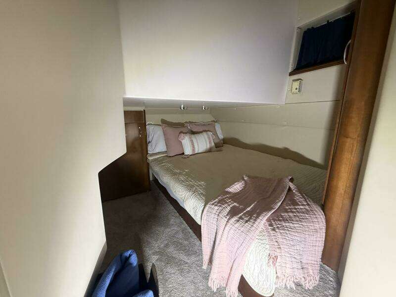 2004 Carver 460 voyager