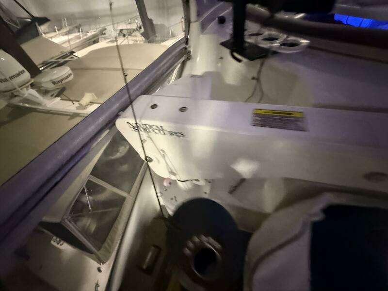 2004 Carver 460 voyager