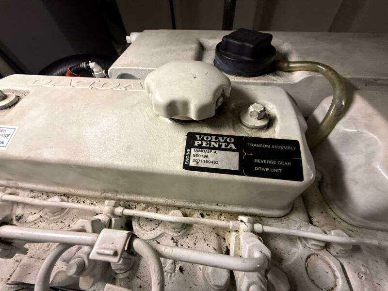 2004 Carver 460 voyager