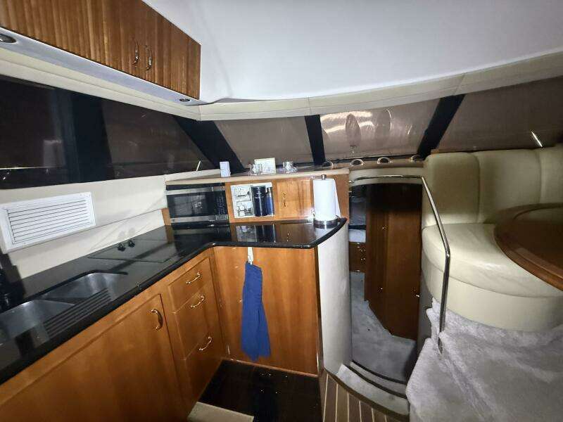 2004 Carver 460 voyager