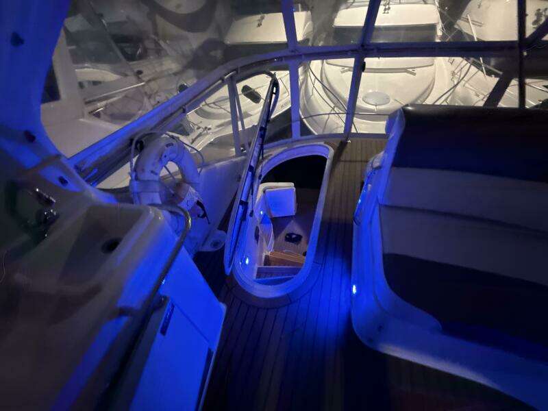 2004 Carver 460 voyager