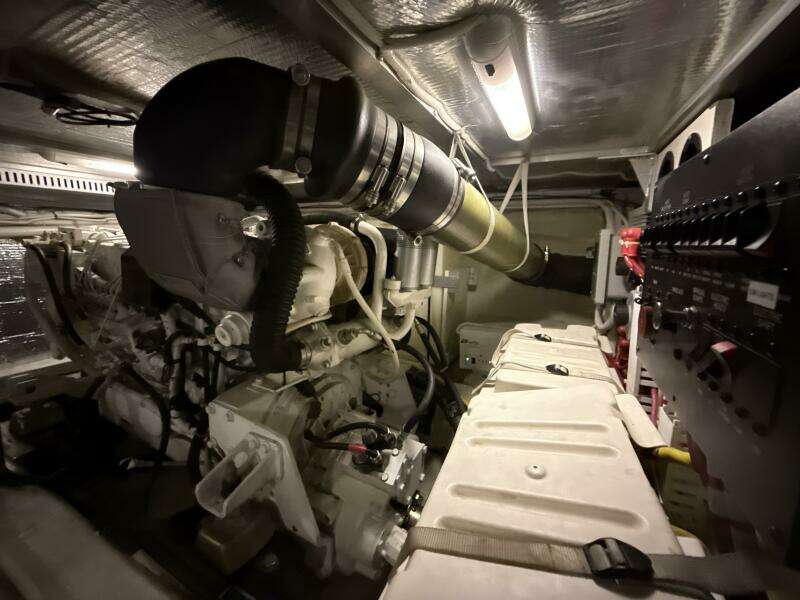 2004 Carver 460 voyager