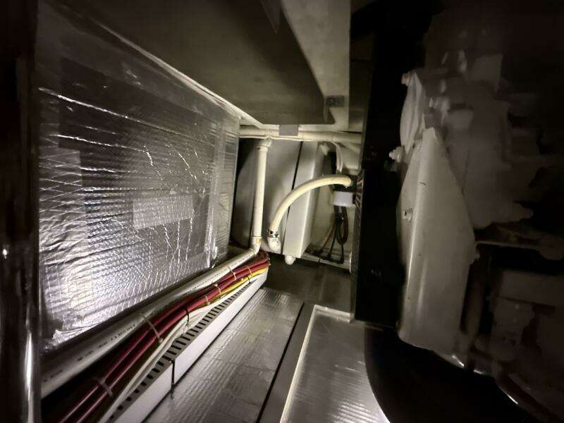 2004 Carver 460 voyager