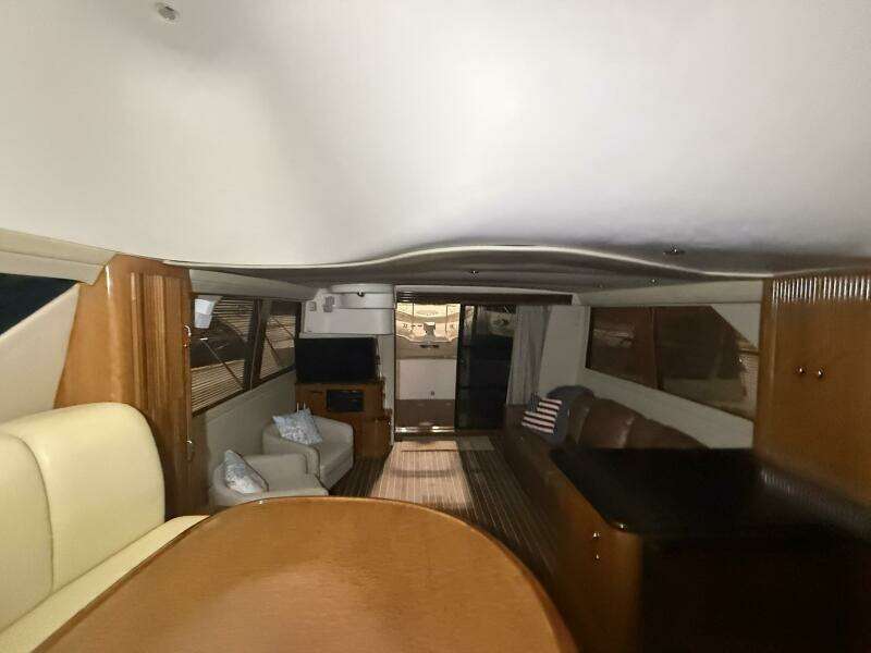 2004 Carver 460 voyager