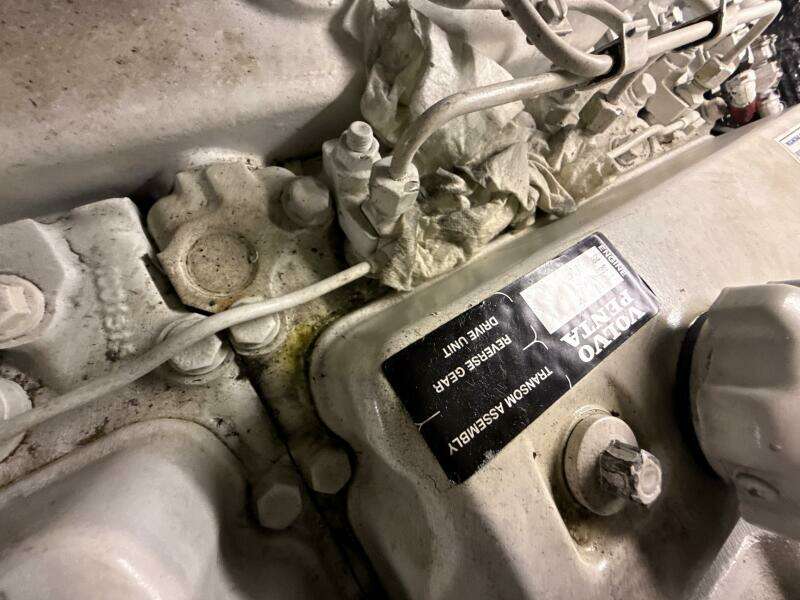 2004 Carver 460 voyager