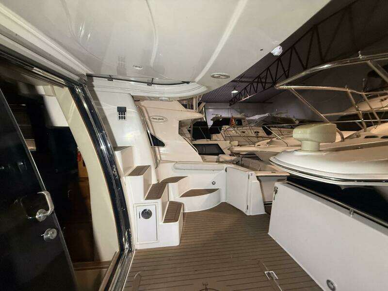 2004 Carver 460 voyager