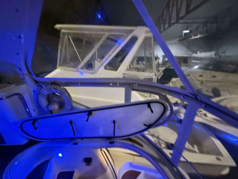 2004 Carver 460 voyager