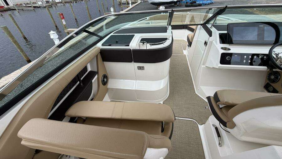 2023 Sea Ray SLX 310 OB