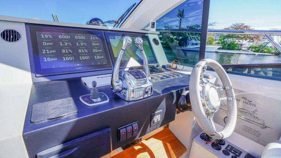 2019 Rio Yachts Colorado 56