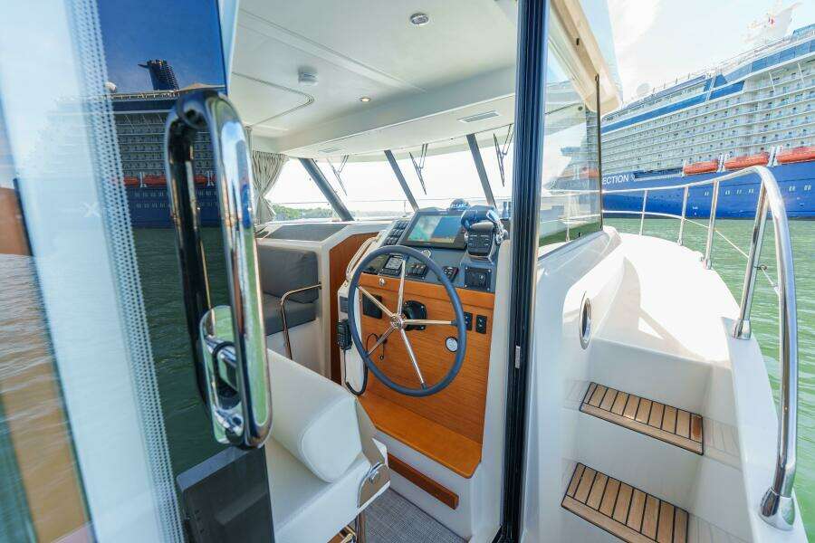 2025 Beneteau 