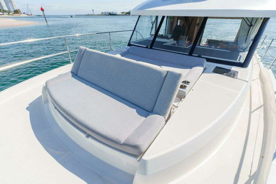 2025 Beneteau 
