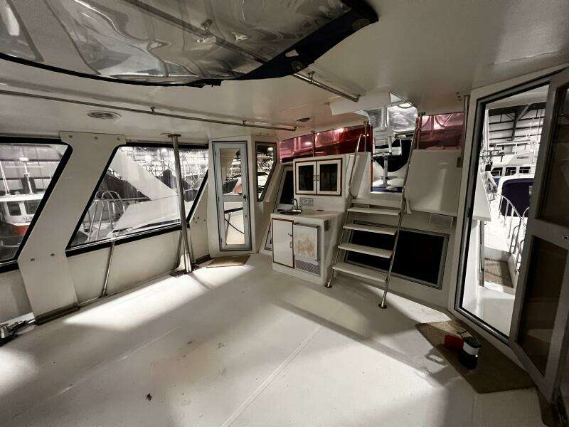 1989 Hi-Star 48 Sundeck