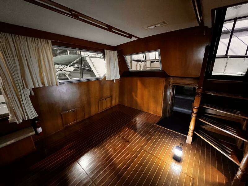 1989 Hi-Star 48 Sundeck