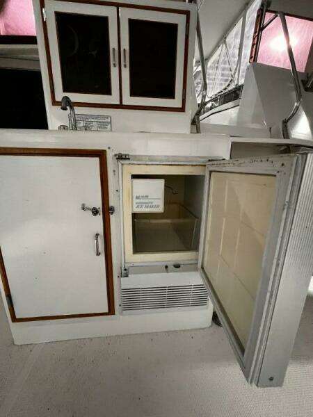 1989 Hi-Star 48 Sundeck