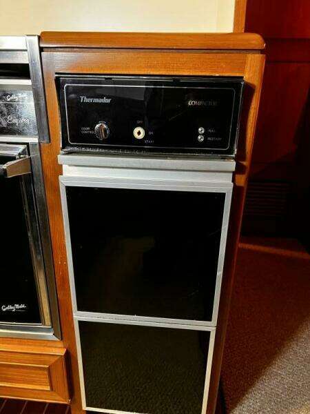 1989 Hi-Star 48 Sundeck