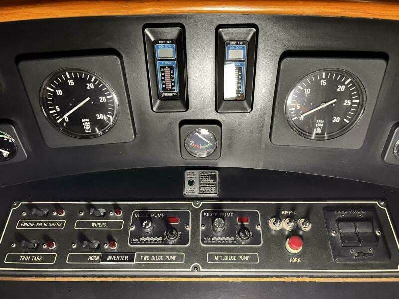 1989 Hi-Star 48 Sundeck