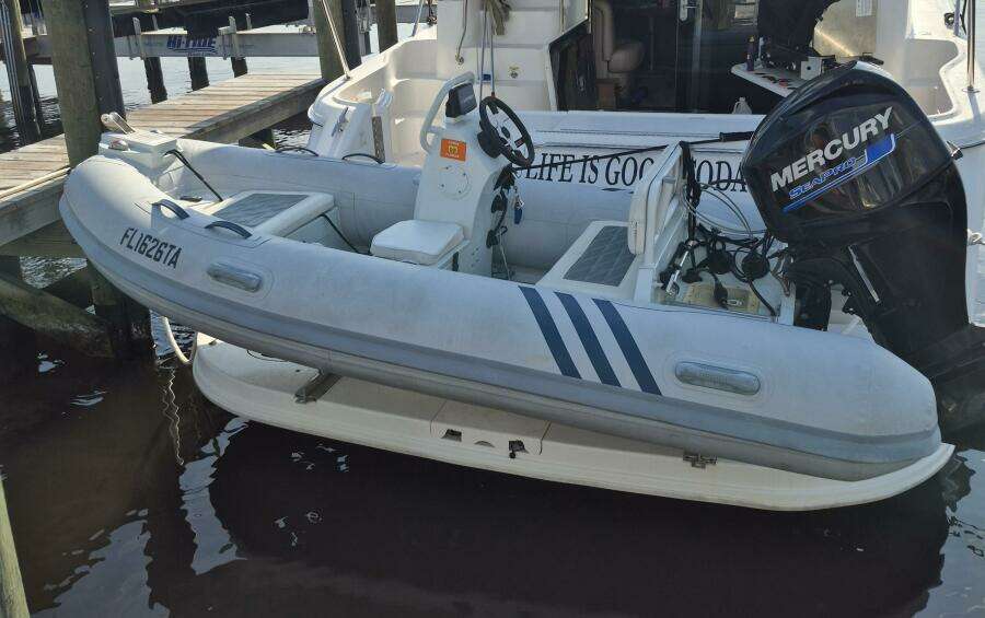 Sea Ray 48 LIFE IS GOOD TODAY - Exterior Tender