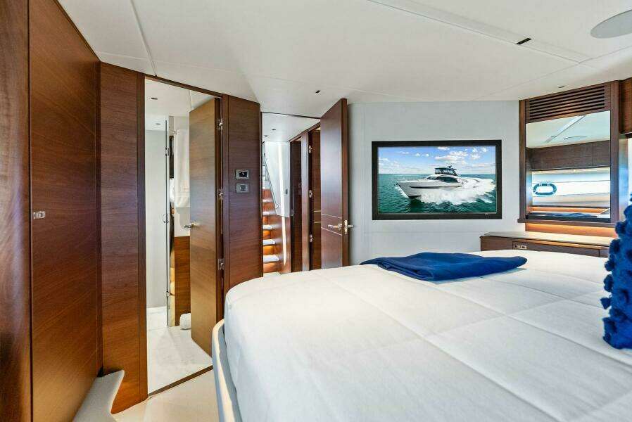 2024 Princess Y72 Motor Yacht