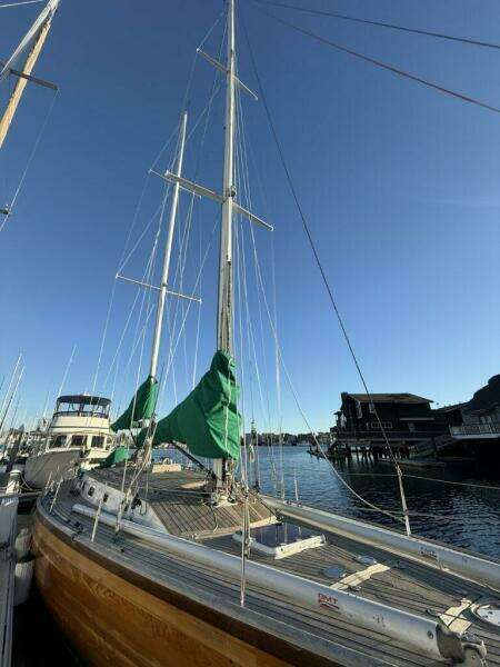 2007 Schooner 
