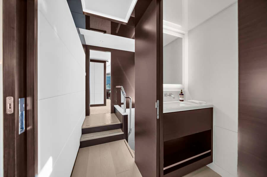 2024 Ocean Alexander 32 L