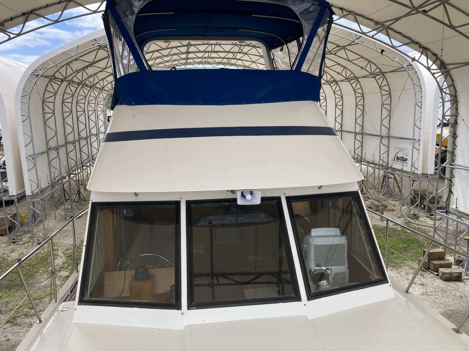 1986 Heritage East Sundeck 36