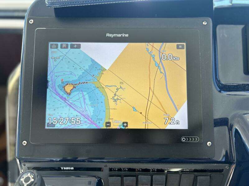 2008 Tiara Yachts 3500 Sovran