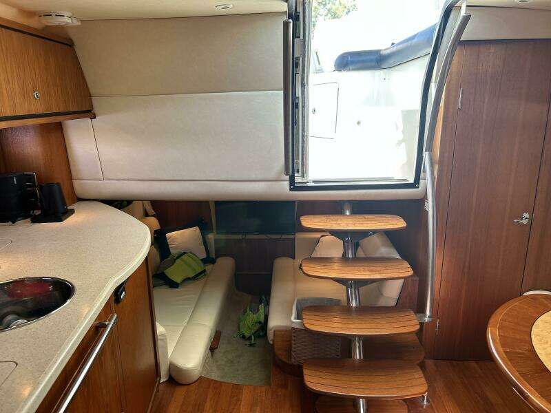 2008 Tiara Yachts 3500 Sovran