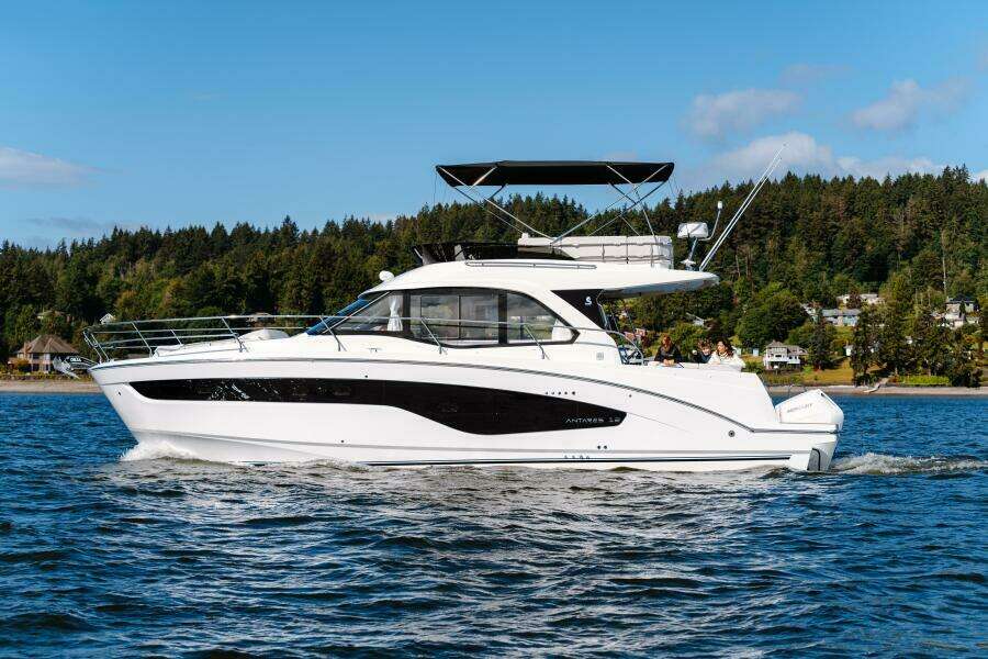 2027 Beneteau Antares 12 Fly