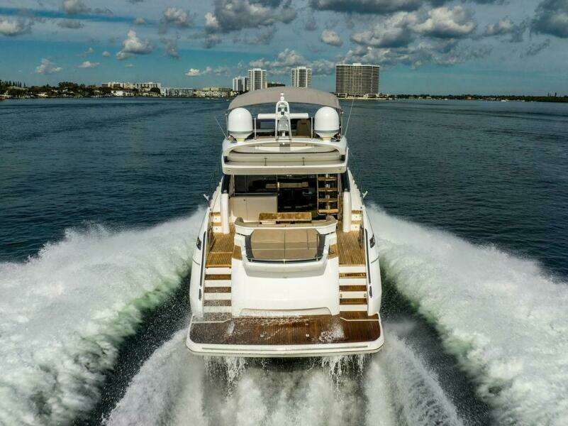 Princess 65 - Aft Profile