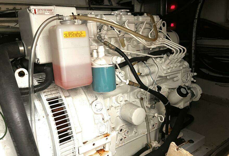 2004 Ferretti Yachts 530