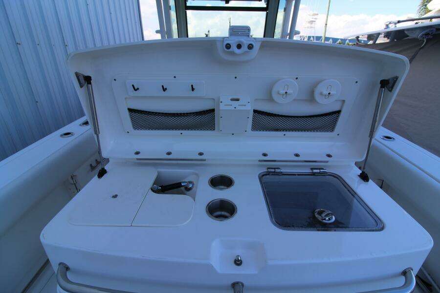 2015 Boston Whaler 