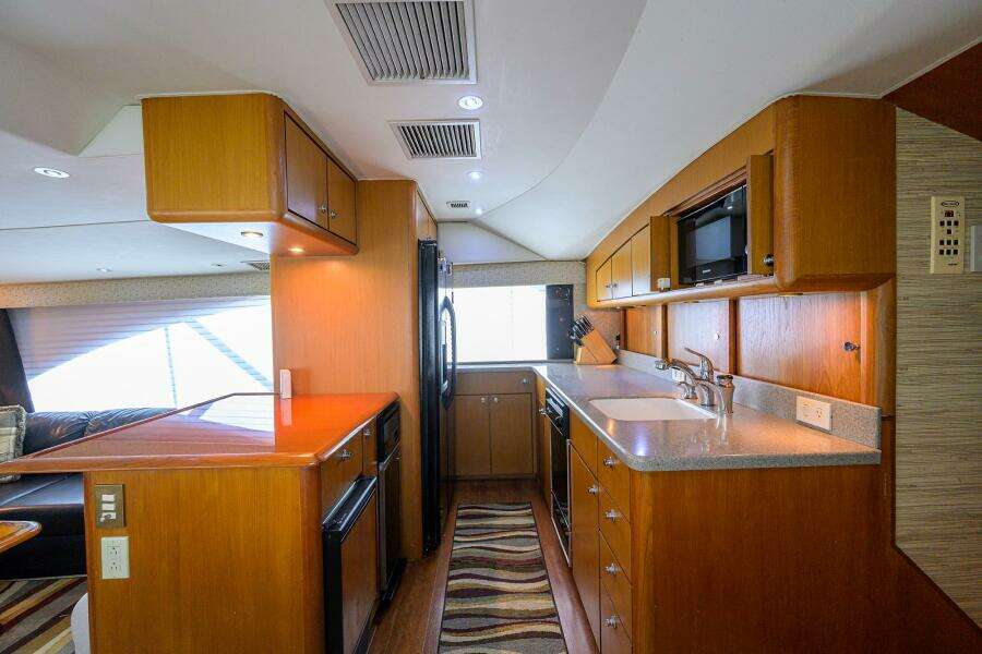 2001 Ocean Yachts Super Sport