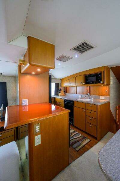 2001 Ocean Yachts Super Sport