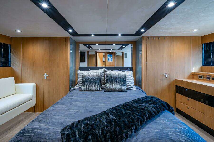 2015 Fairline 78 Squadron