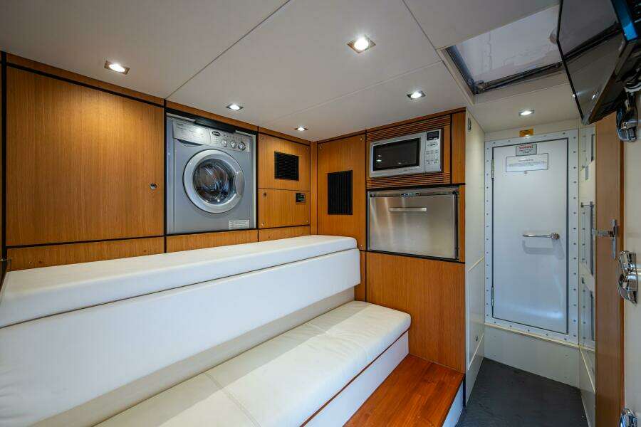 2015 Fairline 78 Squadron