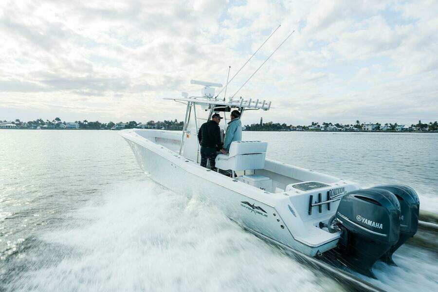 2007 Invincible 33 Open