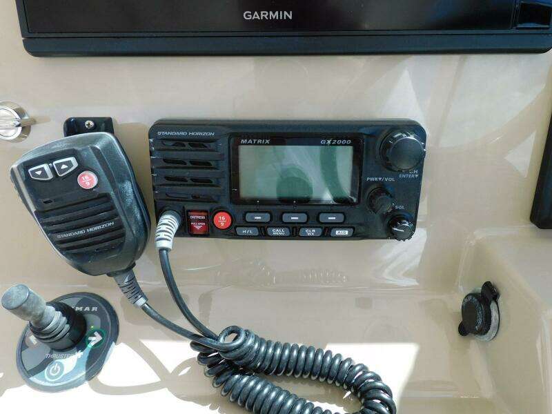 2016 Pursuit 325 Dual Console