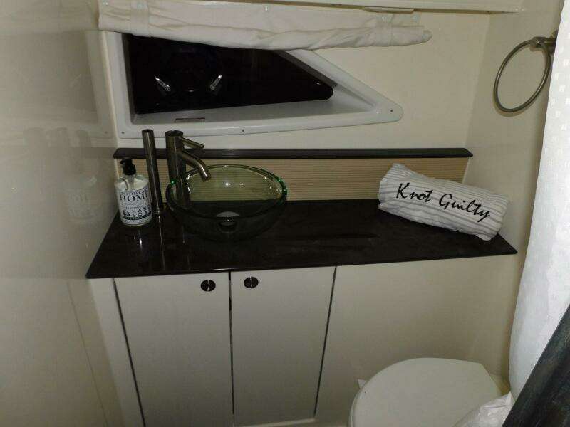 2018 Sea Ray Sundancer 320