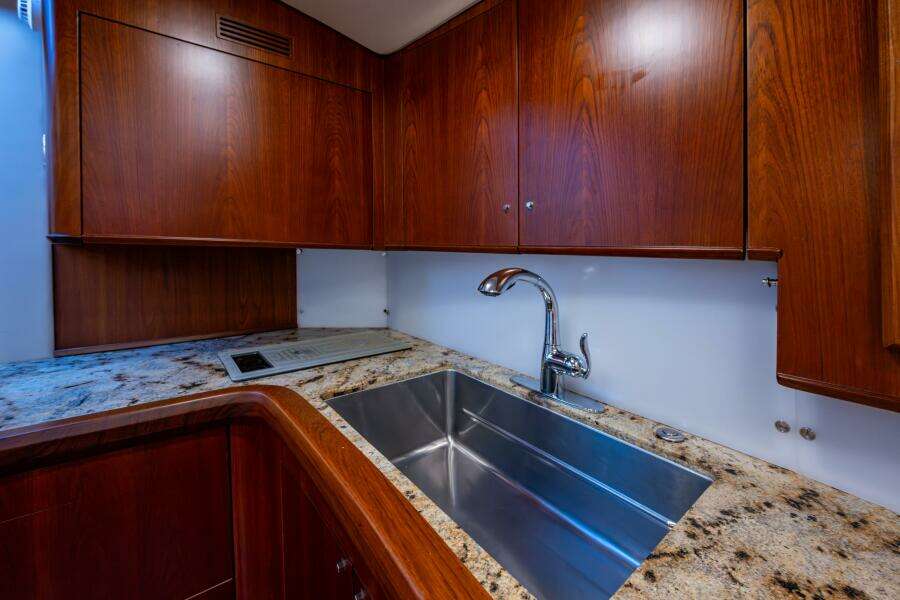 2017 Custom Carolina French Yachts Custom Express Sportfish