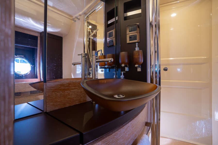 2014 Azimut AZ64 FLY